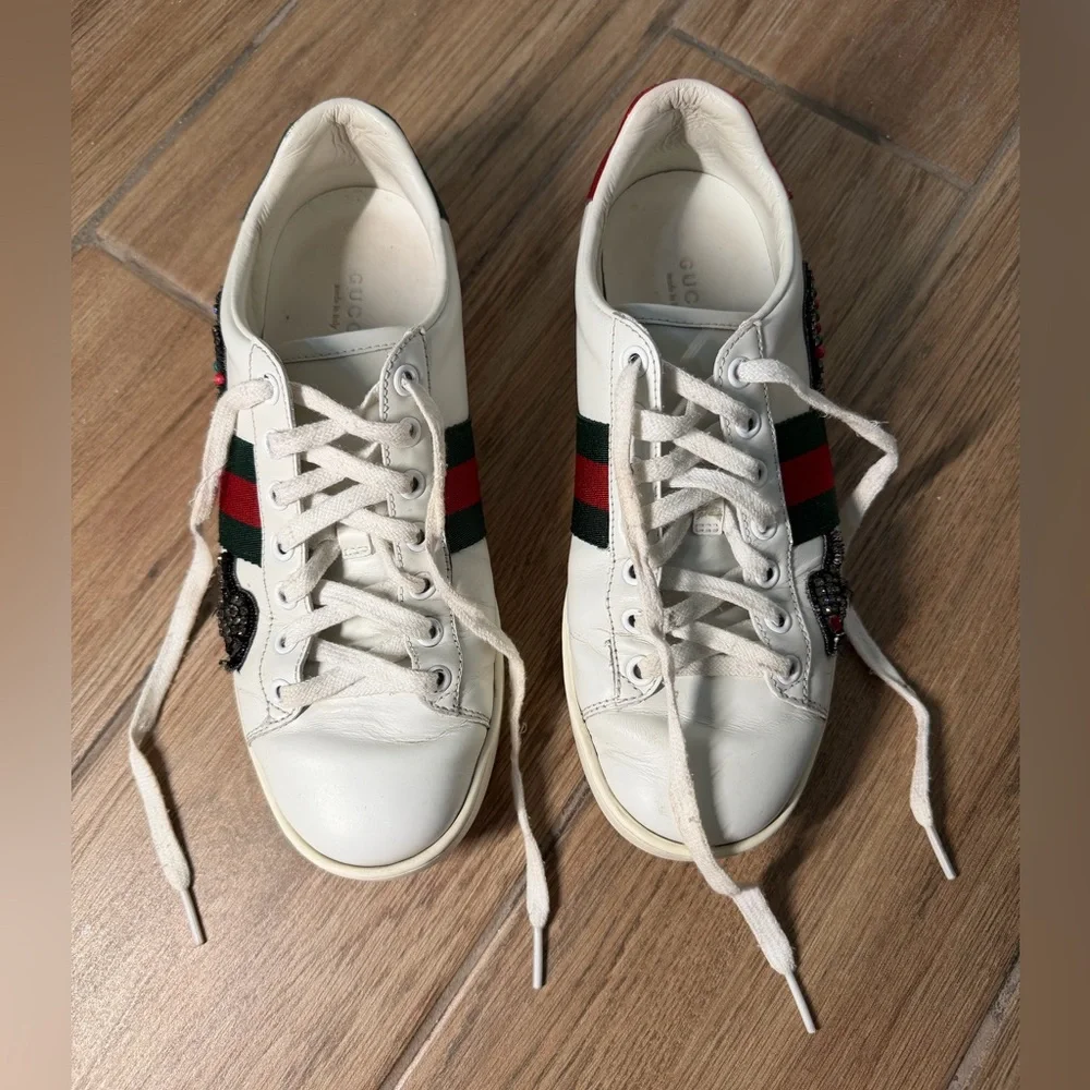 Gucci Ace Embellished Arrow Leather Sneakers White Size 36.5